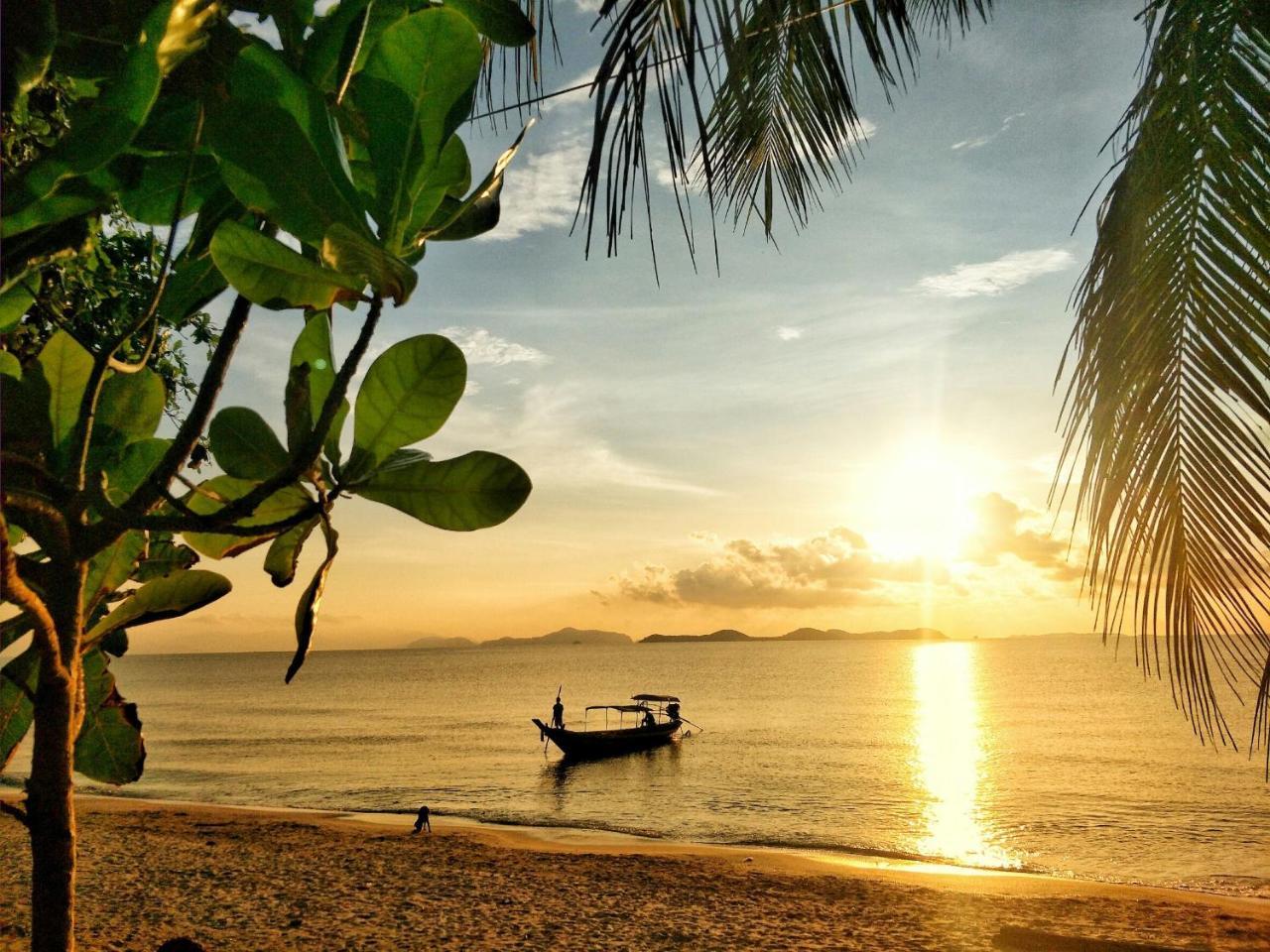 Klang Aow Seafood & Resort Khanom Eksteriør bilde
