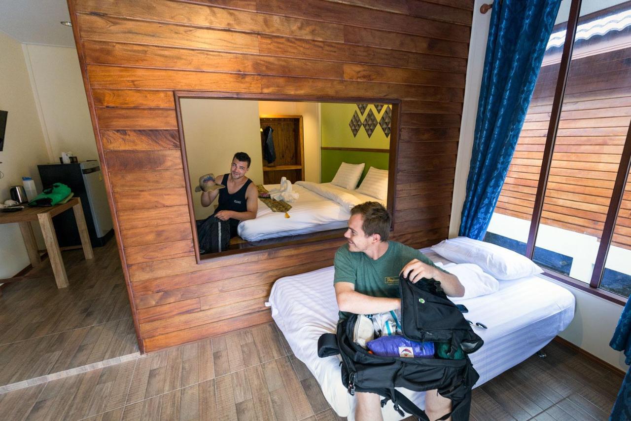 Klang Aow Seafood & Resort Khanom Eksteriør bilde